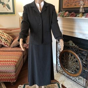 Talbots -Charcoal Gray 100% Wool Lined Career Suit